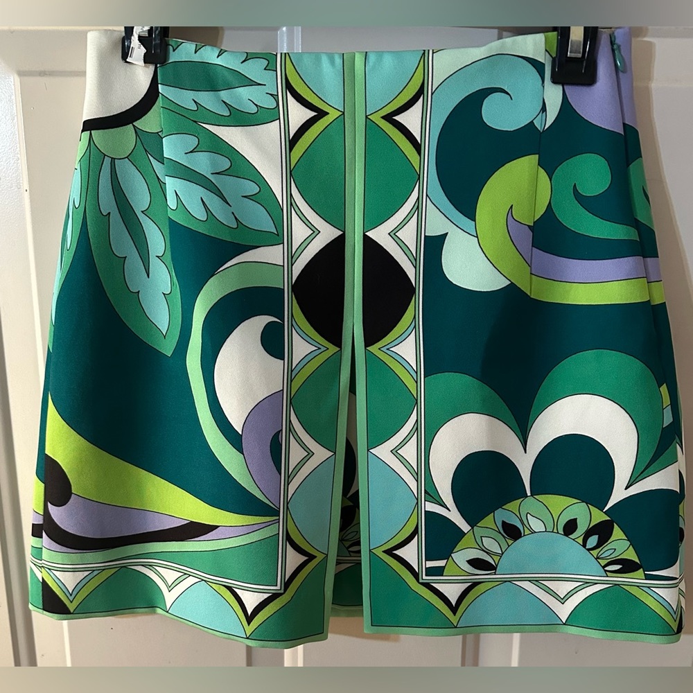 Zara.  Beautiful pattern skirt